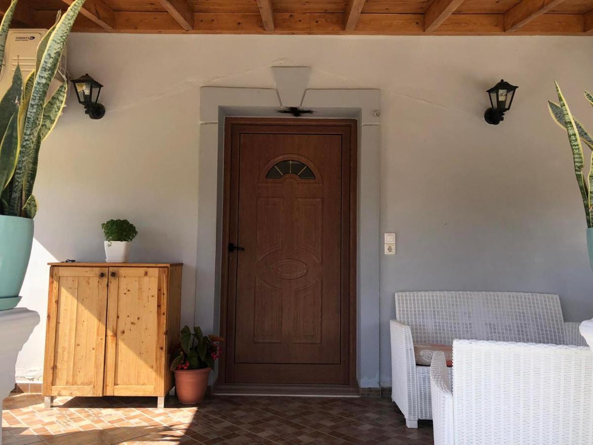 Milos Apartments Himare Exteriör bild